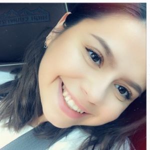 Meet your Posher, Daniela